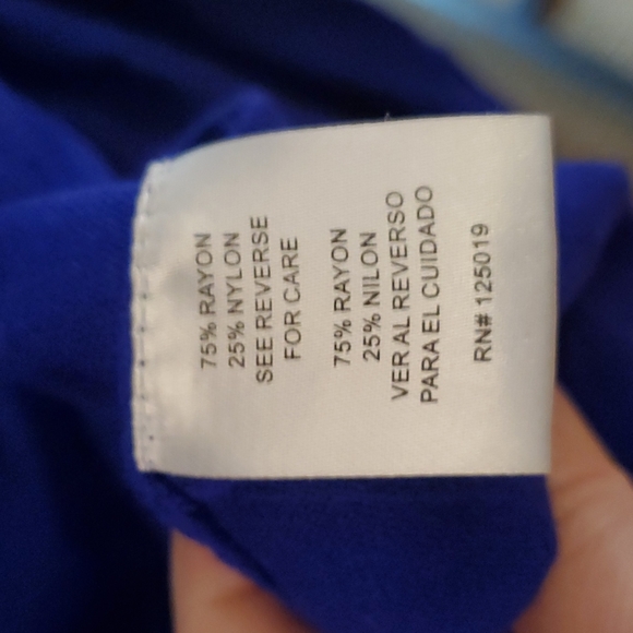 **Clearance** Joseph A v-neck sweater - Picture 6 of 8